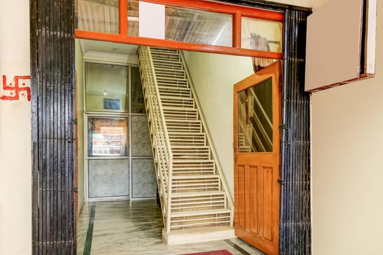 贾巴尔普尔 Oyo 71936巴德里亚特里尼瓦斯旅馆酒店 外观 照片